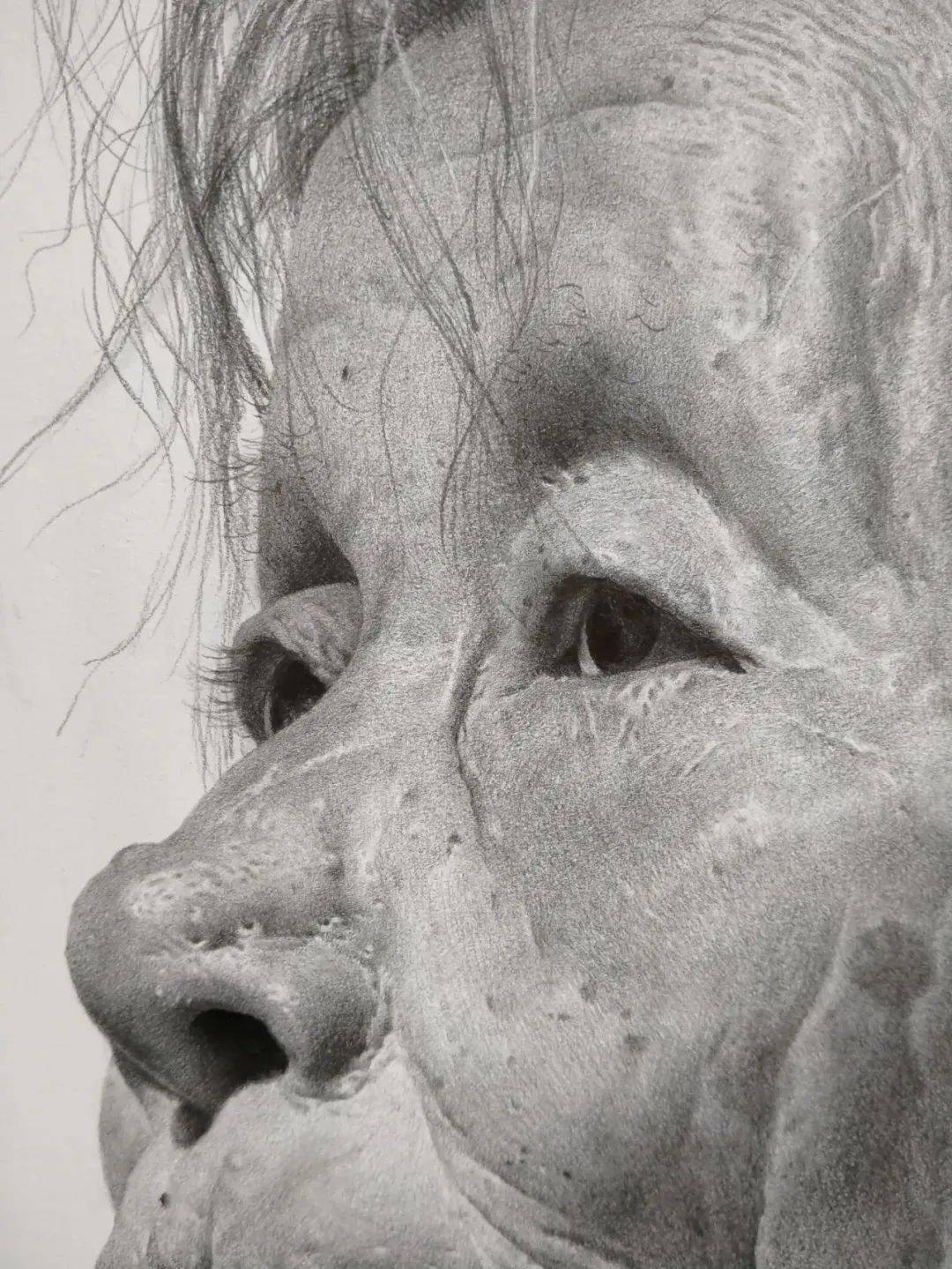一位山村老师的素描作品_动态_头像_画法