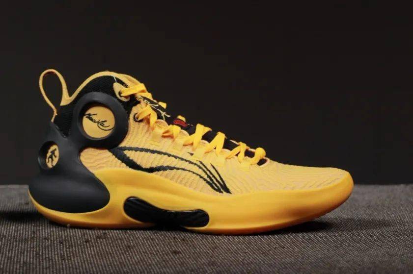 耐克拿"板鞋"糊弄人?深度解析 测评 布克1代_性能_篮球鞋_重心