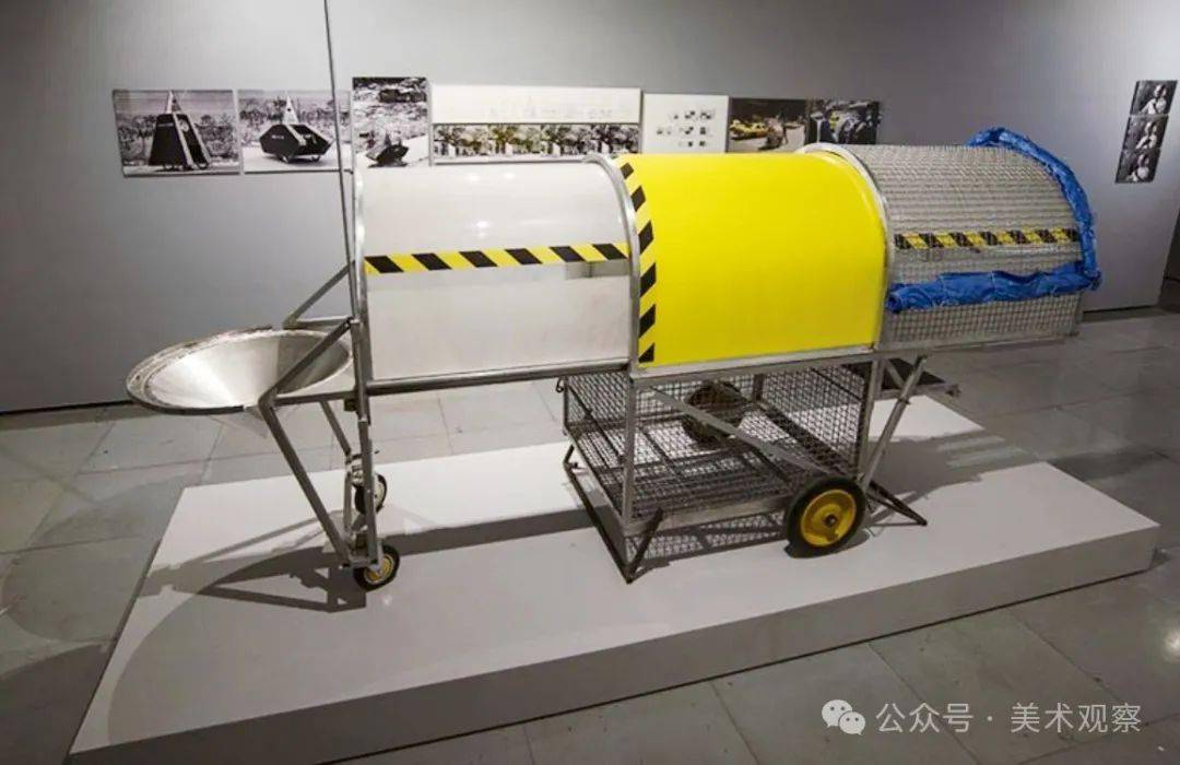 [美] 沃迪奇科  无家可归小车  装置  1987—1989无家可归小车对于无