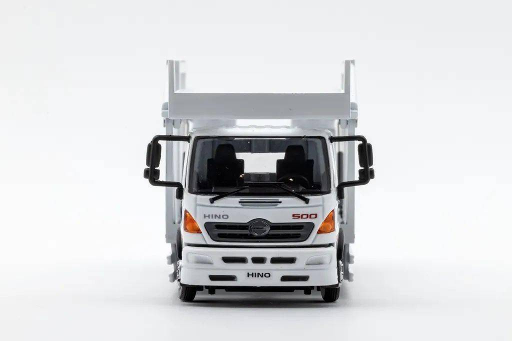 行走的大铁笼子,um日野500双层运输车试玩_搜狐汽车_搜狐网