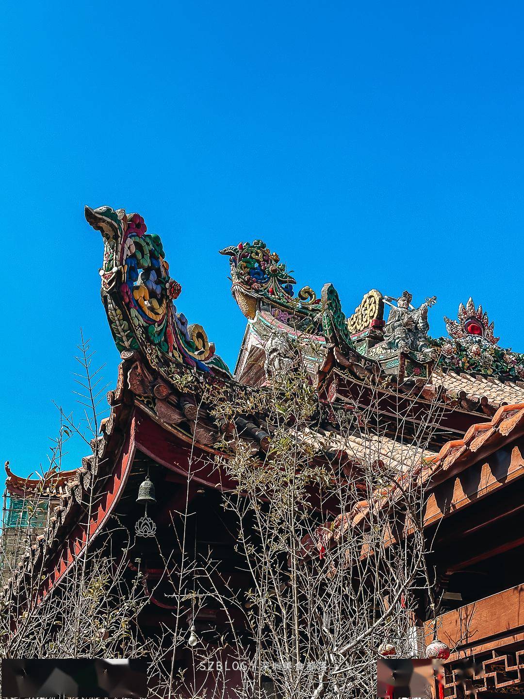 金刚殿,天王殿,大雄宝殿,藏经楼,玉佛楼等,是潮汕地区最大的古建筑群