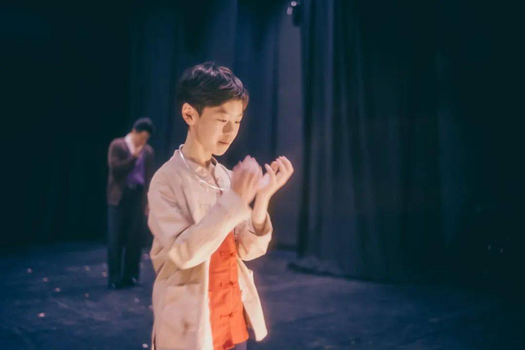 《呐喊》,大时代洪尘下的每一个小人物的悲欢离合