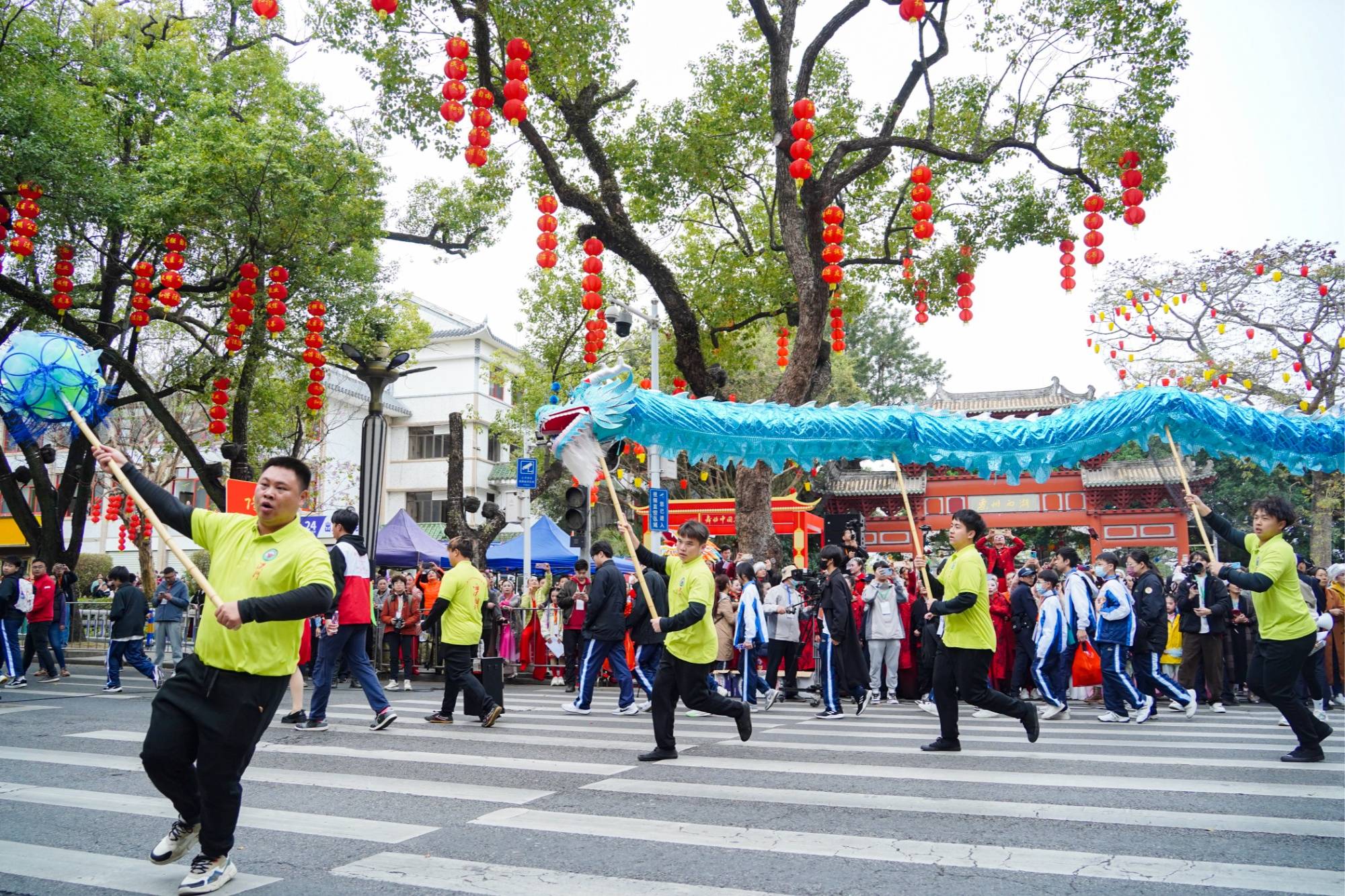 "中国龙"集结闹元宵 让非遗"热"起来!_惠州_龙舞_活动
