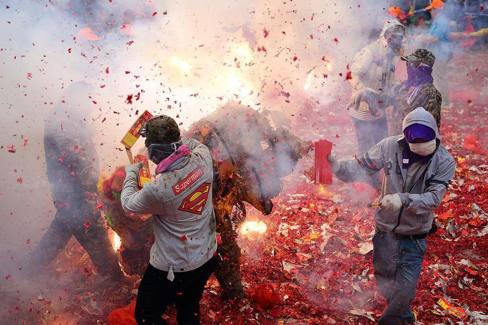 in addition to lanternshows, various themed activities are also