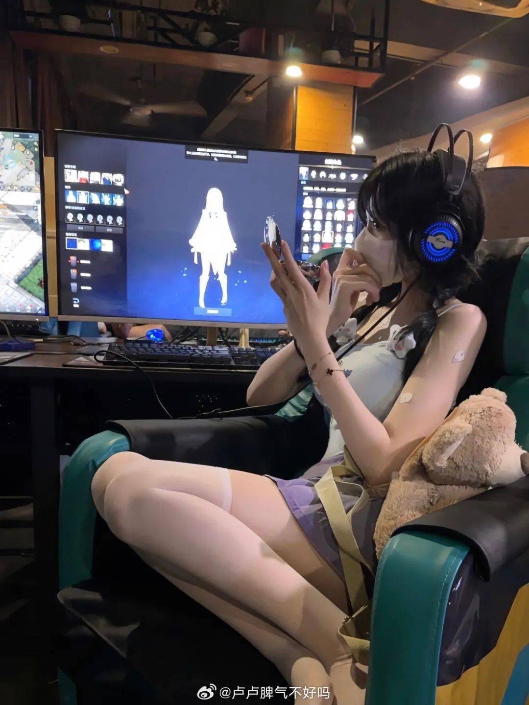 jk丨电竞双马尾陪您欢度元宵节