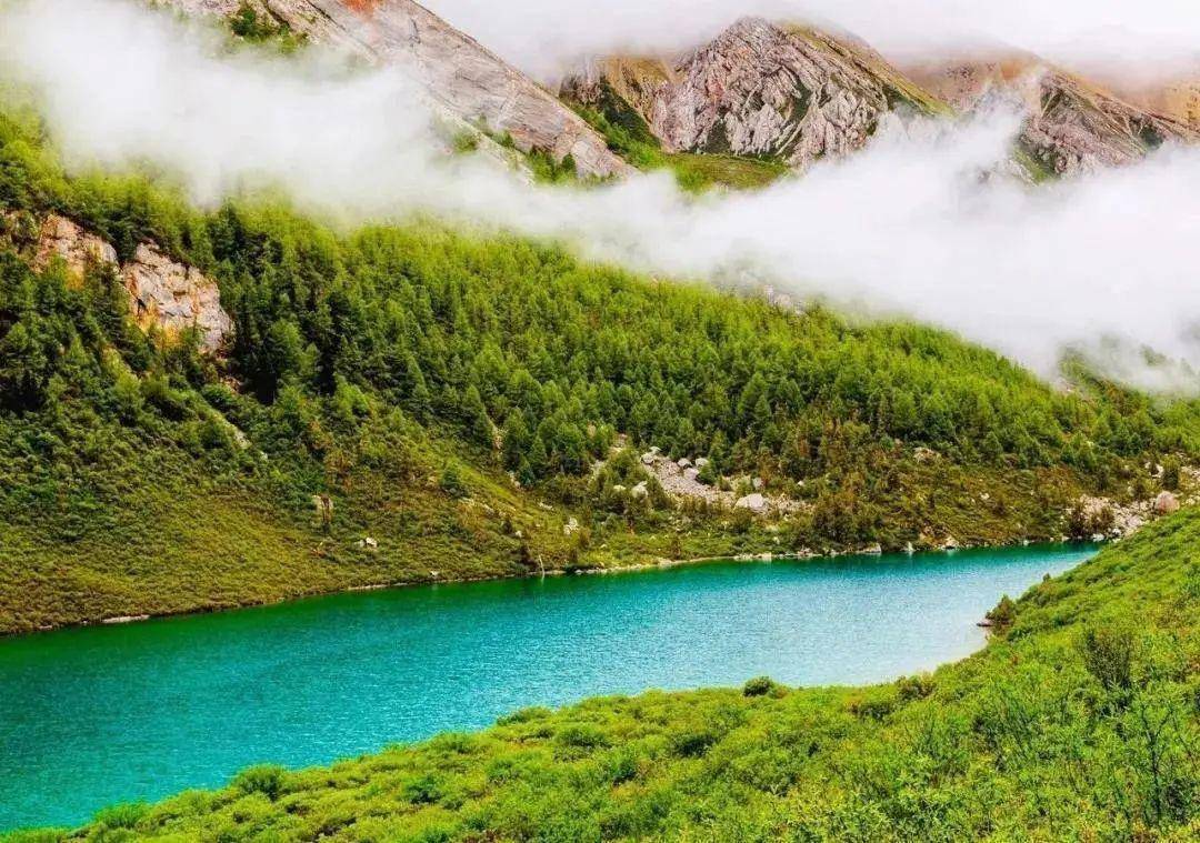 国内最美的25条震撼人心的徒步路线_雪山_西藏_冰川