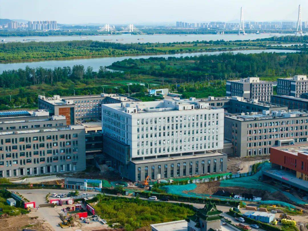 农学,植保,资环,园艺等学院楼和学校有关国家,省部级科研平台分布轴线