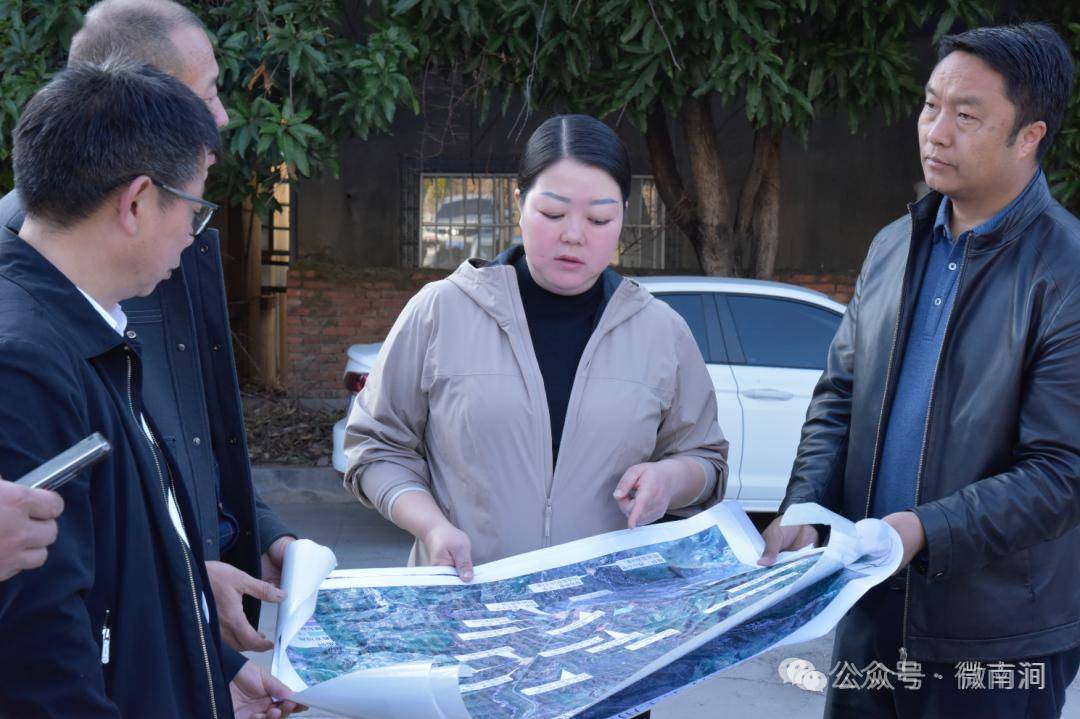 施文妍调研教育卫生工作102月20日(星期二)2月18日,中共南涧县委书记