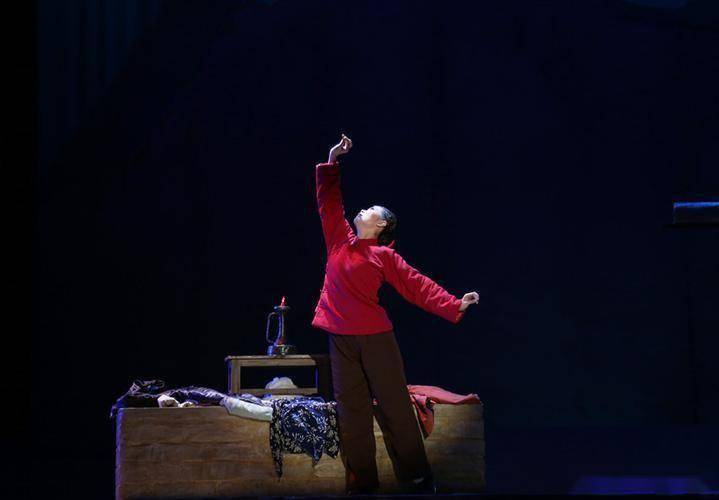 淄博五音戏为什么能从"小众"到"破圈"?_邓洪山_演出_发展