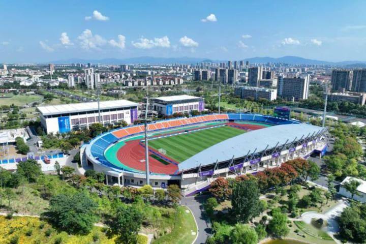 浙江多所高校"敞开怀抱"欢迎公众参观_进校_管理_教育部