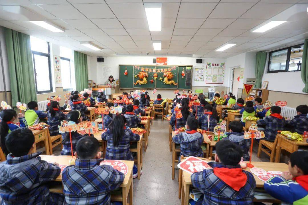 贵安新区3.8万余名中小学生迎来新学期_工作_校园_贵阳市