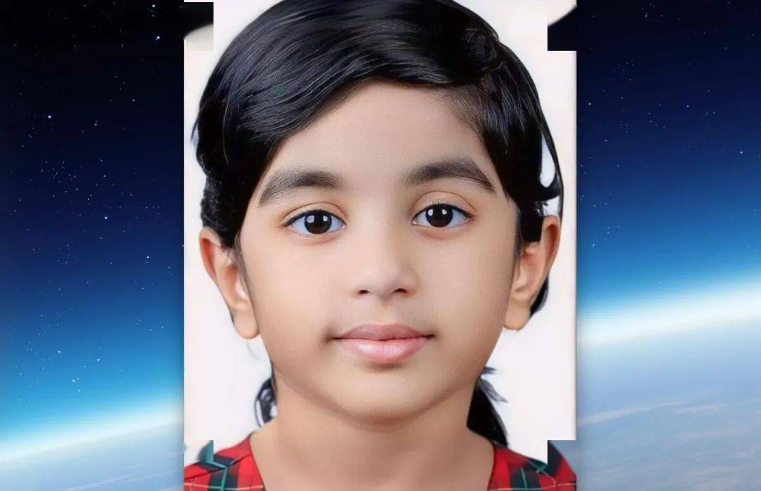 图源:khaleej times乔宾·巴布·瓦尔盖斯(jobin babu varghese)一家