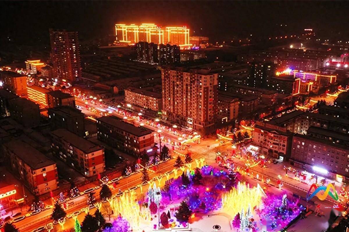 上党区:灯火璀璨闹元宵_广场_花灯_彩灯