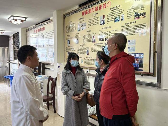 中国人民大学健康中国研究院专家团队一行莅临官渡区调