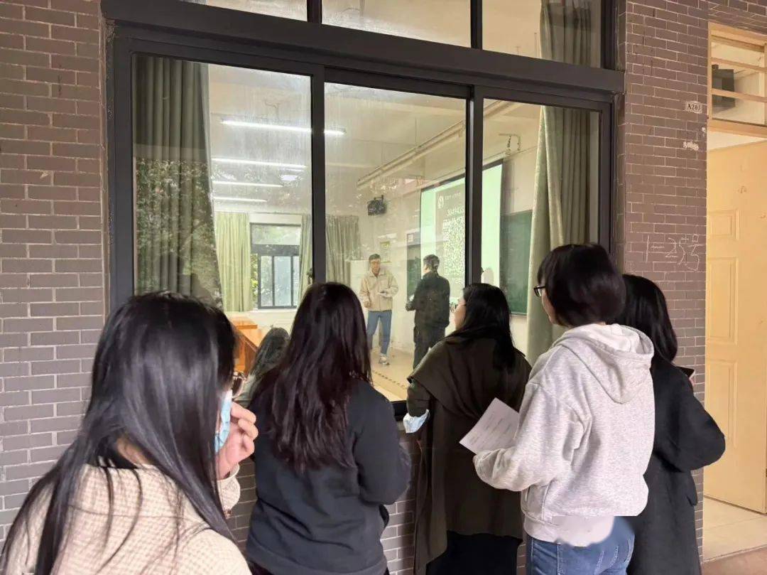 鸟声千种啭杨花满路飞的二月让我们来听听同学们分享自己的故事诉说出