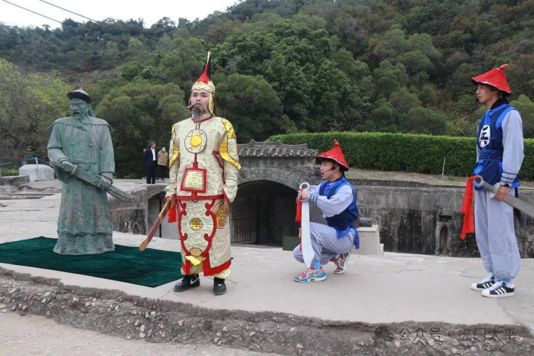 的元帅——关天培》《魂铸炮台》,表演了情景剧《关天培浴血虎门》