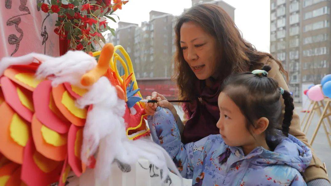 多图直击北京中小学开学首日 ——_活动_文化_成长