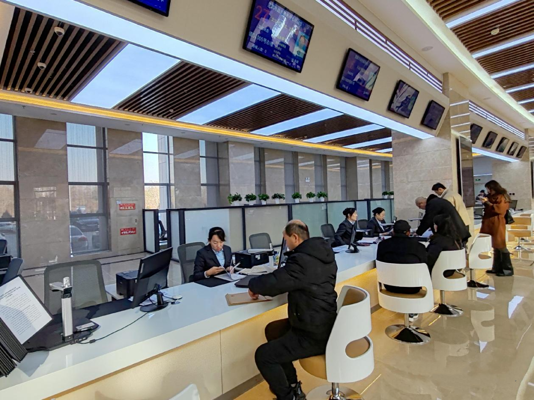 我市多措并举打通"证结" 全力化解不动产"办证难"_小区_问题_住户