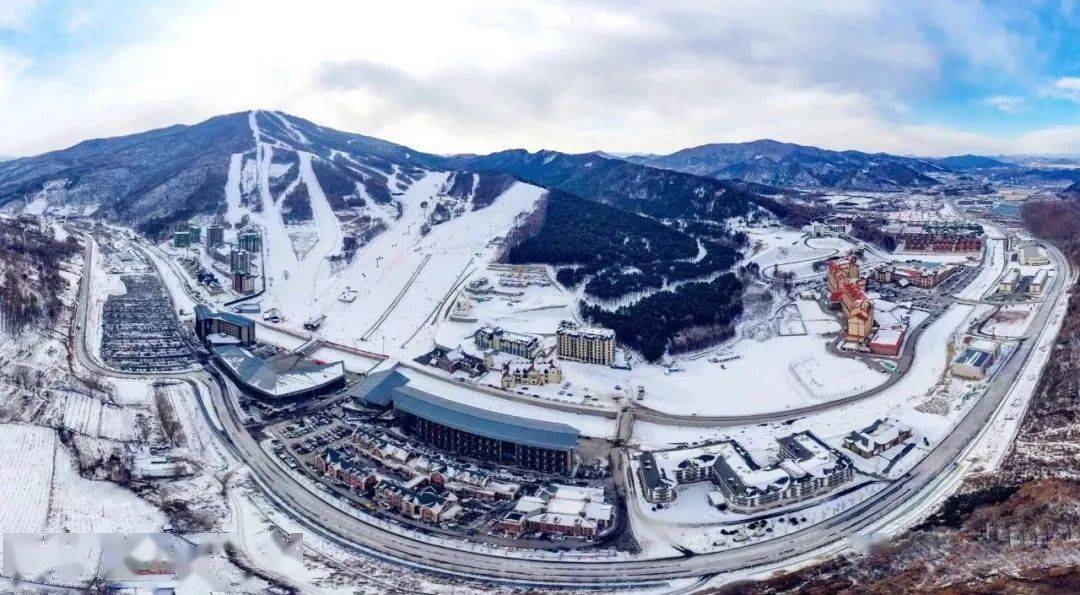 七台河市万宝山滑雪场图片