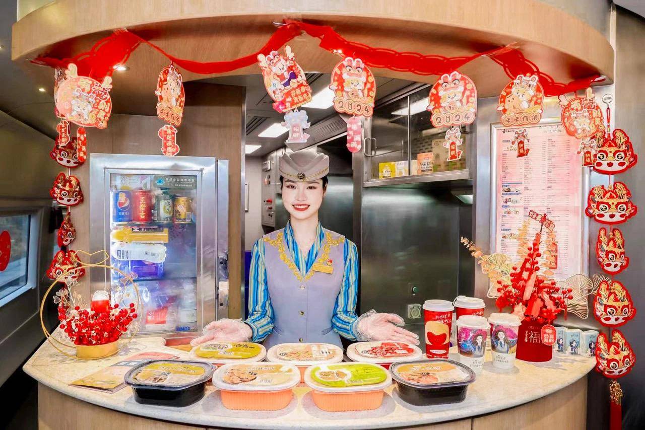 农家一碗香,梅菜扣肉,高铁特色餐食"登上"列车_广州_餐饮_配送