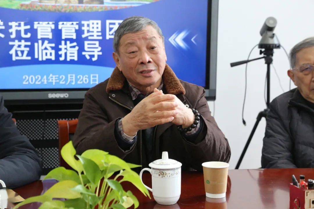 任美琴,上海市第一中学特级校长朱立宏,上海市华东模范中学特级校长徐