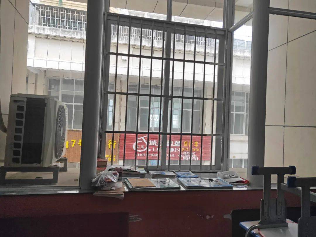 这样的防盗窗该"下岗了"!安顺消防指导整改拆除!_影响_救援_场所