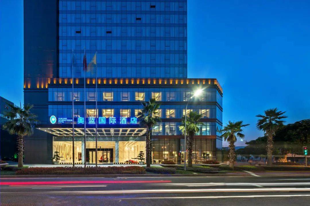 以及1晚温泉酒店,泡下温泉洗去疲劳,重磅升级1晚奥蓝国际或国际五星