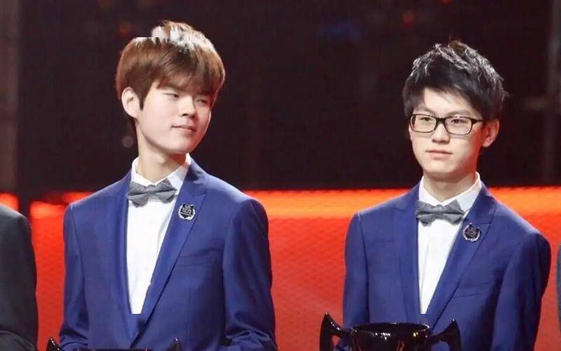 deft:会看edg和tes的比赛,因为有clearlove和meiko;助力文化输出!