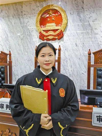 人民法院凡人小事|向昉:"法治刚"化为"绕指柔"_张某某_孩子_案件