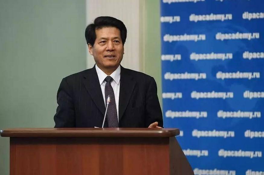 外交部这则消息可谓再次印证了"字越少,事越大"的原则:首先,正如外交