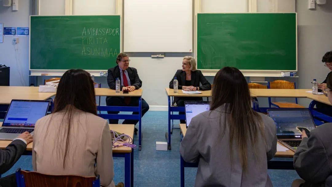 team record ③ | meeting eu nato mps in brussels_the_team_milan