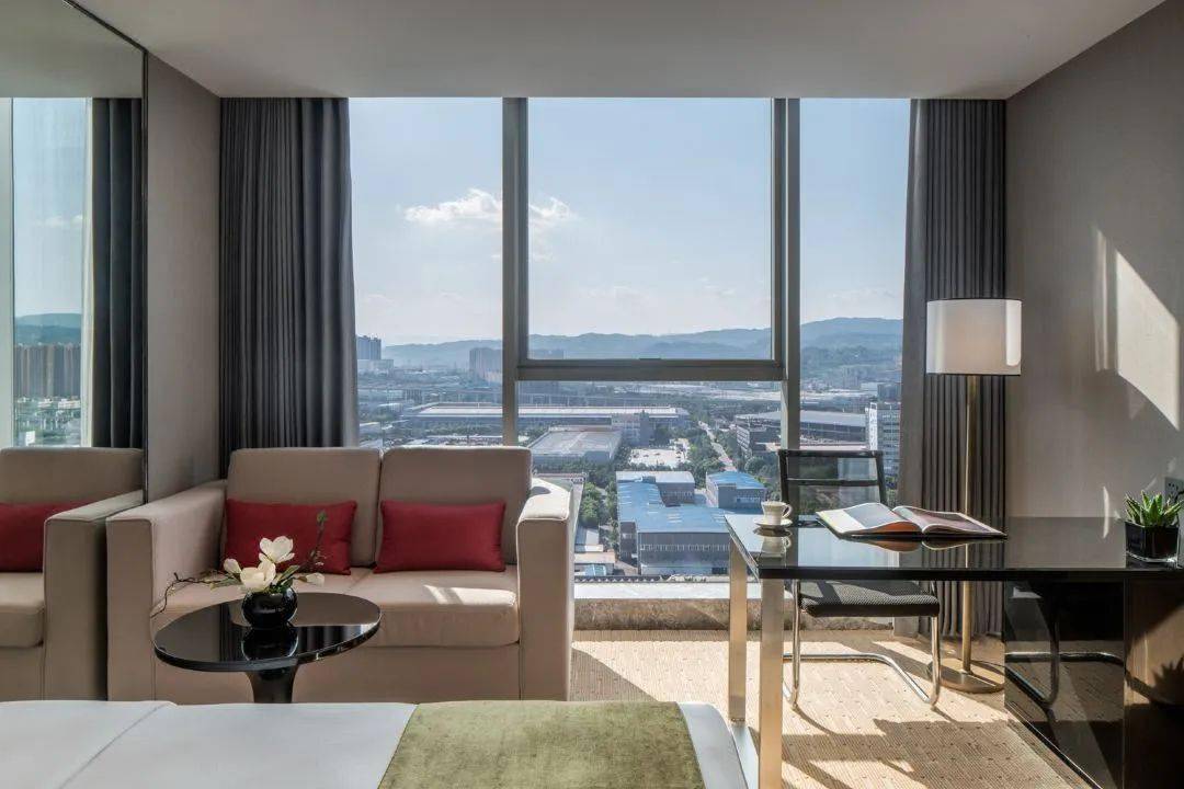 瑞浦/艾扉/薇斯顿或同级武隆参考酒店:武隆宏福饭店/渝珠大酒店或同级