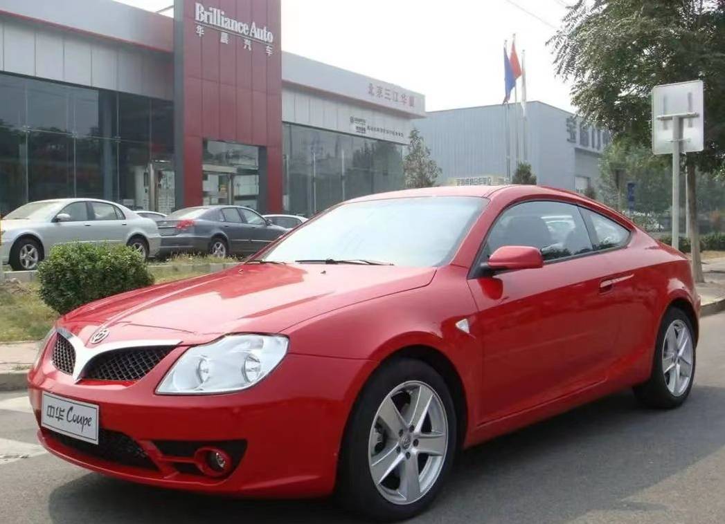 和奇瑞m14一样,中华酷宝也是出自宾尼法利纳之手,所以外观原创度很高