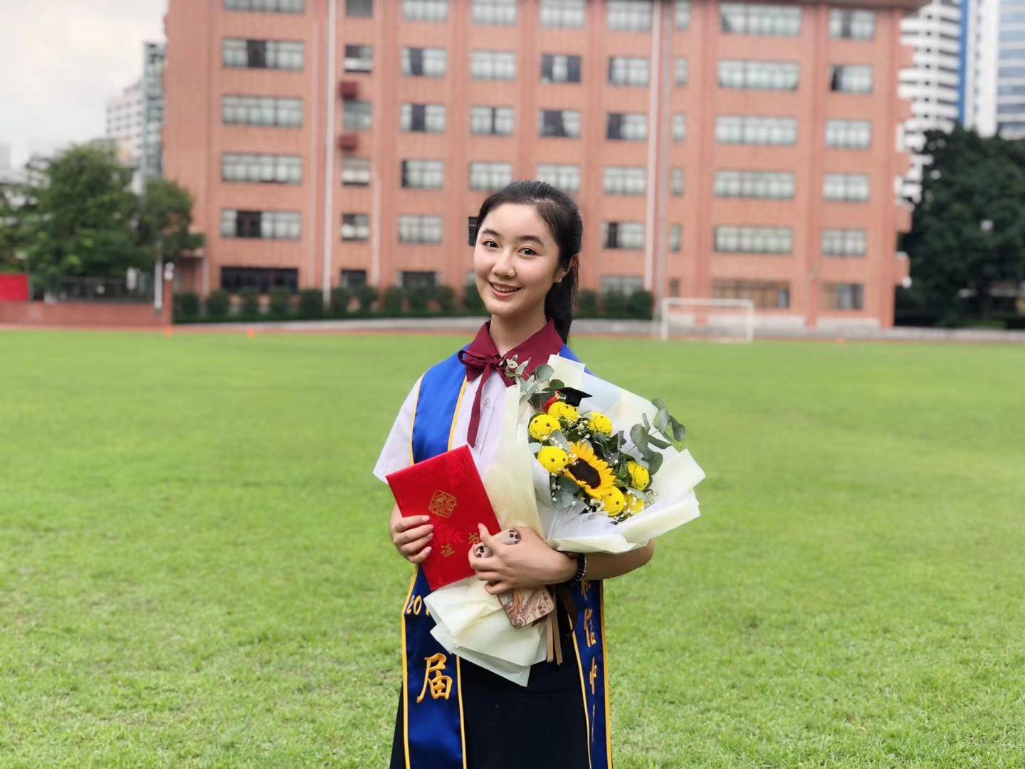 点读机女孩称患脑瘤1日做开颅手术曾自曝常熬夜学习