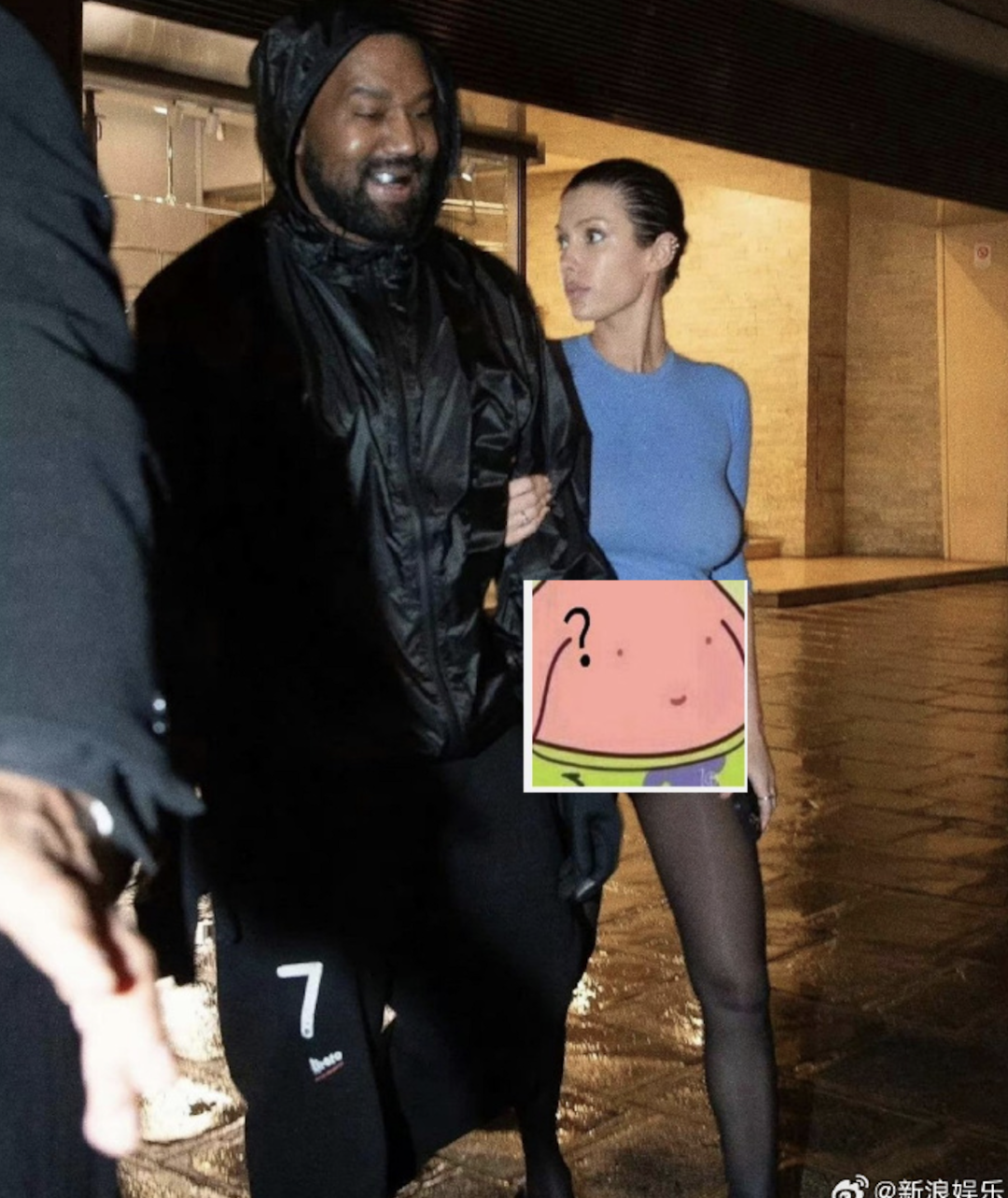 男星妻子或因穿着暴露入狱_侃爷_west_kanye
