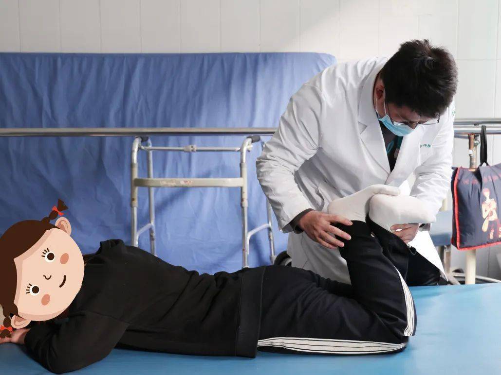 【健康科普】新泰市中医医院康复科:"卒中"后遗症——足内翻_患者