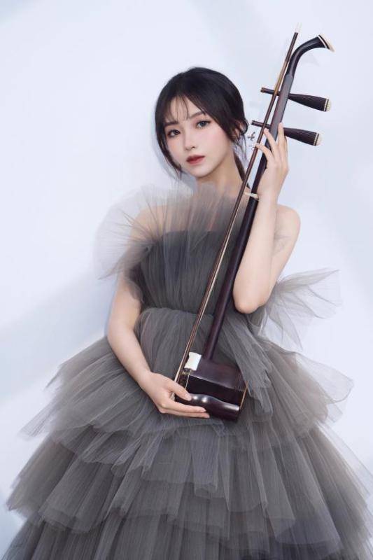 绽放的玉兰 | 民族弓弦声中讲述英雄故事——二胡独奏,重奏音乐会