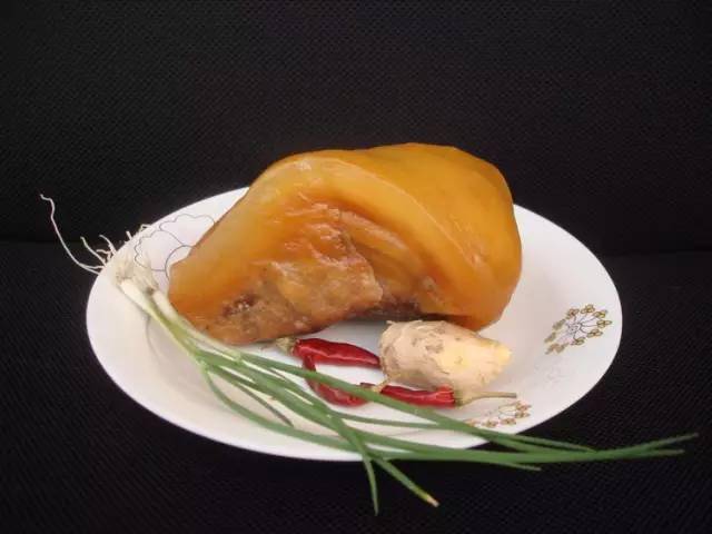 肉石都有独特的韵味,是送礼和装饰,收藏的上好佳品,肉石可寓意为,年年