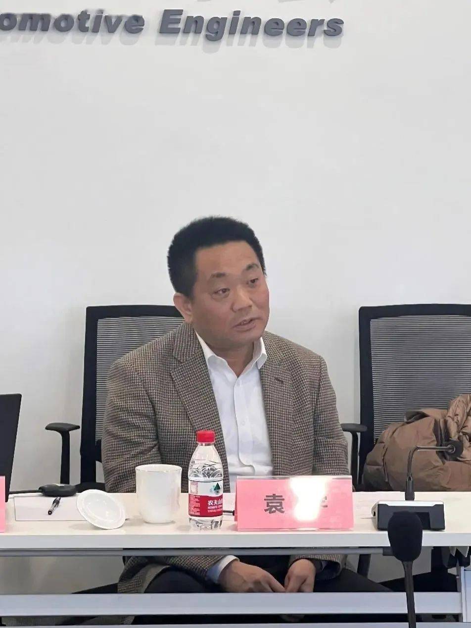 长春市委常委,副市长黄宪昱一行来访中国汽车工程学会,国家智能网联