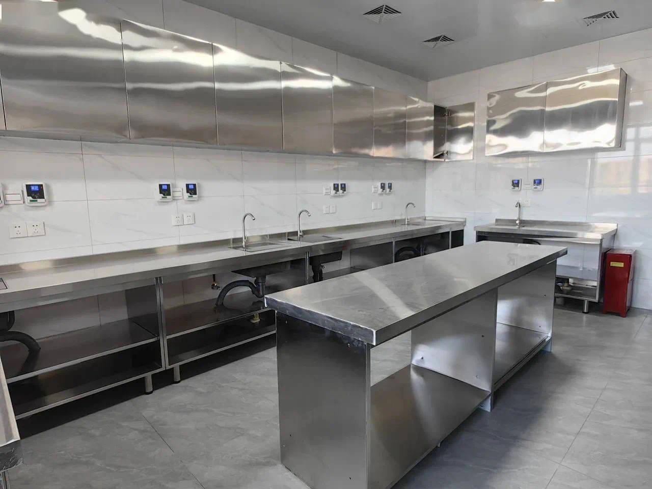 海淀永定路4处筒子楼公共厨房升级改造_居民_进行_三街坊东社区