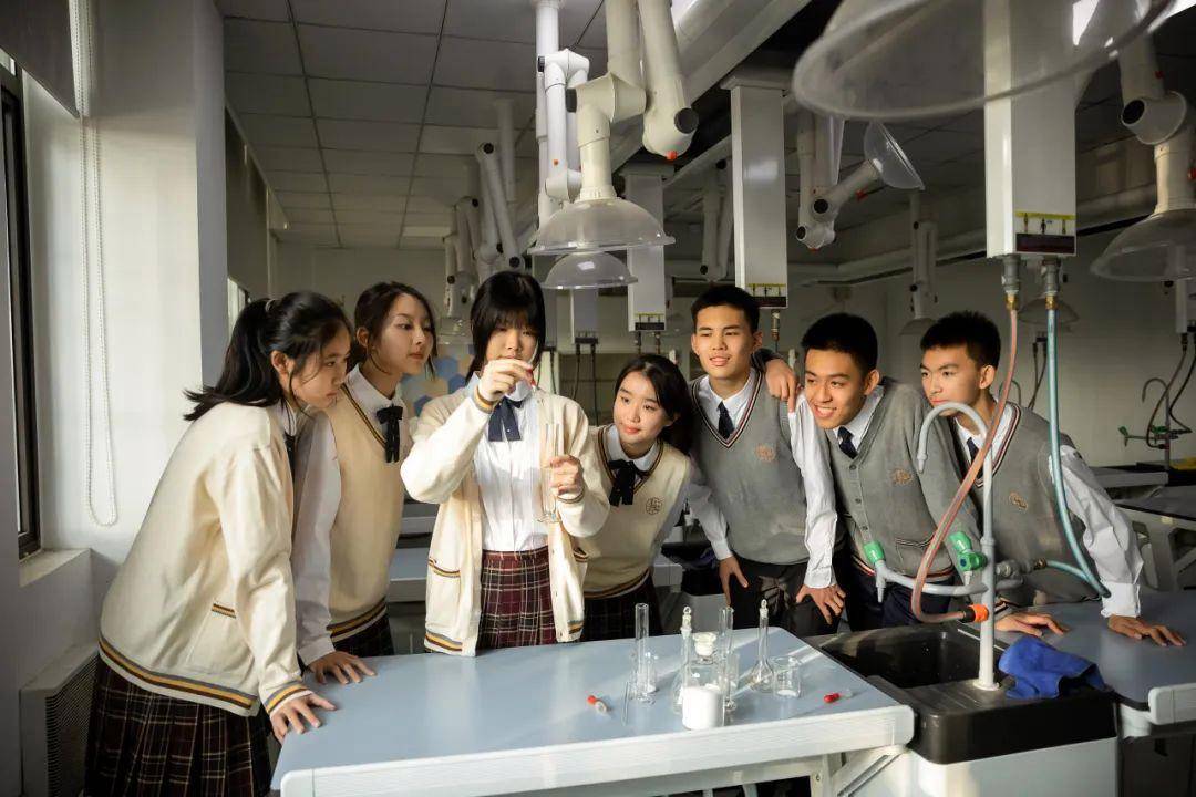 文来中学(高中)正在招聘教师_教育_上海市_教学