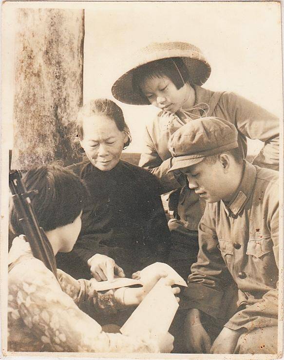 回眸永不谢幕的经典,看红色娘子军"琼花"如何永放光芒→_革命_女子
