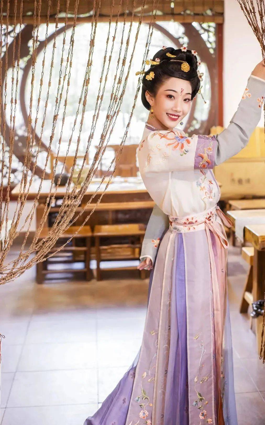 38女神节限定杨姓女神及华服女神免费入宫