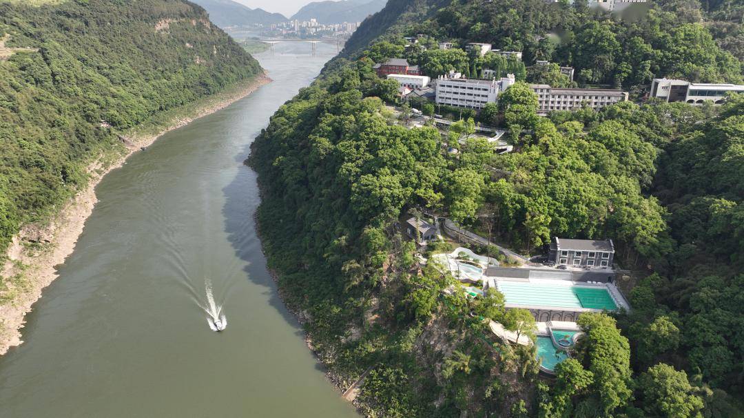 巴渝风 | 到北碚,探寻山林秘境中的千年温泉_卢作孚_周敦颐_重庆