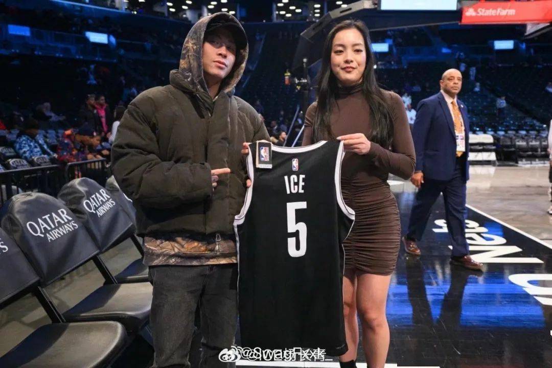 还有大量rapper自曝晋级!突发!kanye老婆要坐牢?原因竟是真