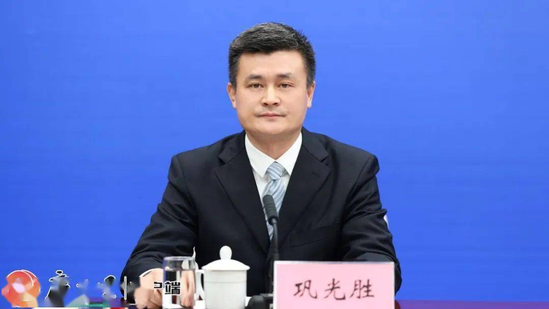 局长莫福文    中国(广西)自由贸易试验区钦州港片区管委副主任陆广平