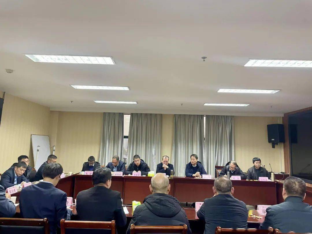 会议现场会上,针对如何做好下一步安全监管工作,李能斌提出了六点要求