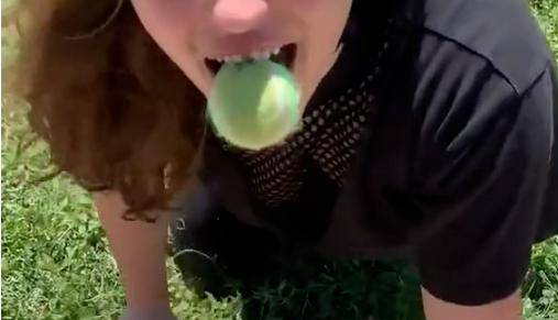 上海富婆奴性事件曝光震碎三观网友你跪舔的样子真丑