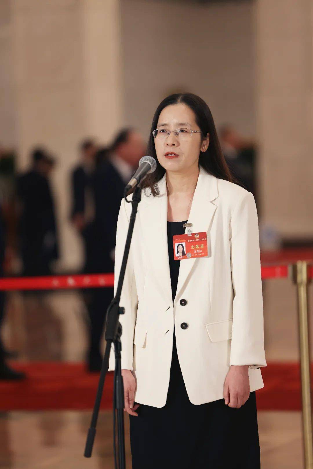 首场委员通道,她分享了"从0到1"的故事_吴蓓丽_医保_全国政协