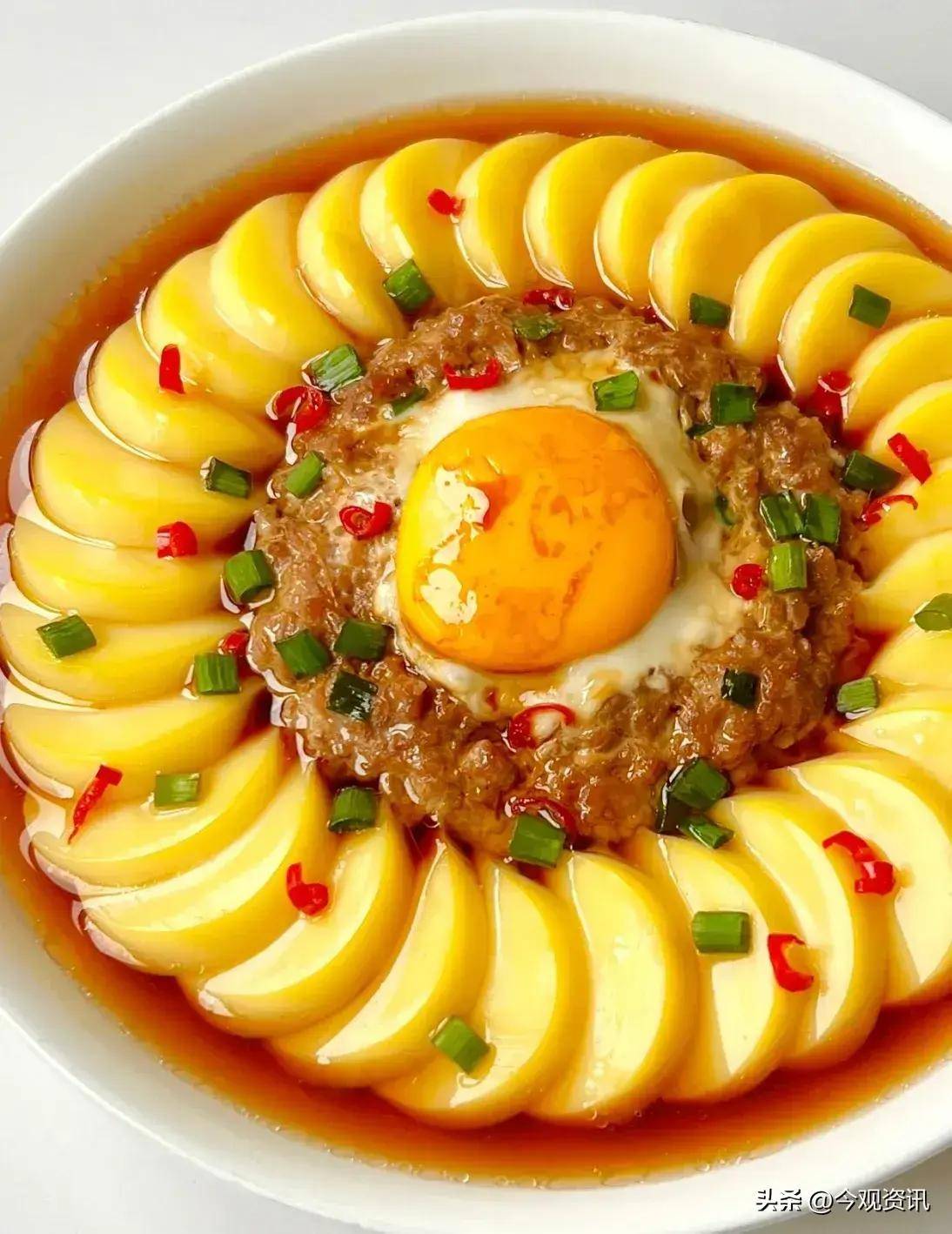 番茄鸡蛋年糕汤五,烧茄子四,韭菜炒香干三,玉米鸡翅煲二,宫保鸡丁腌制